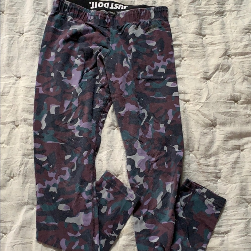 Purple camo Nike leggings